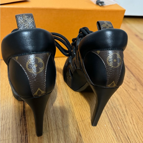 Louis Vuitton Streamline Pump Size 36.5 - Picture 4 of 9